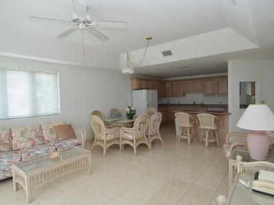 Condominium &middot; For rent &middot; 3 bedrooms