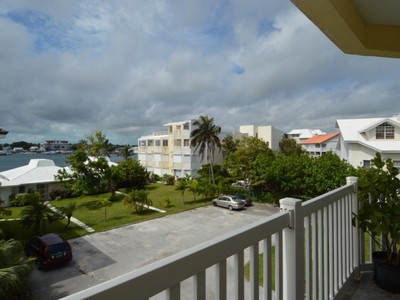 Condominium &middot; For rent &middot; 3 bedrooms
